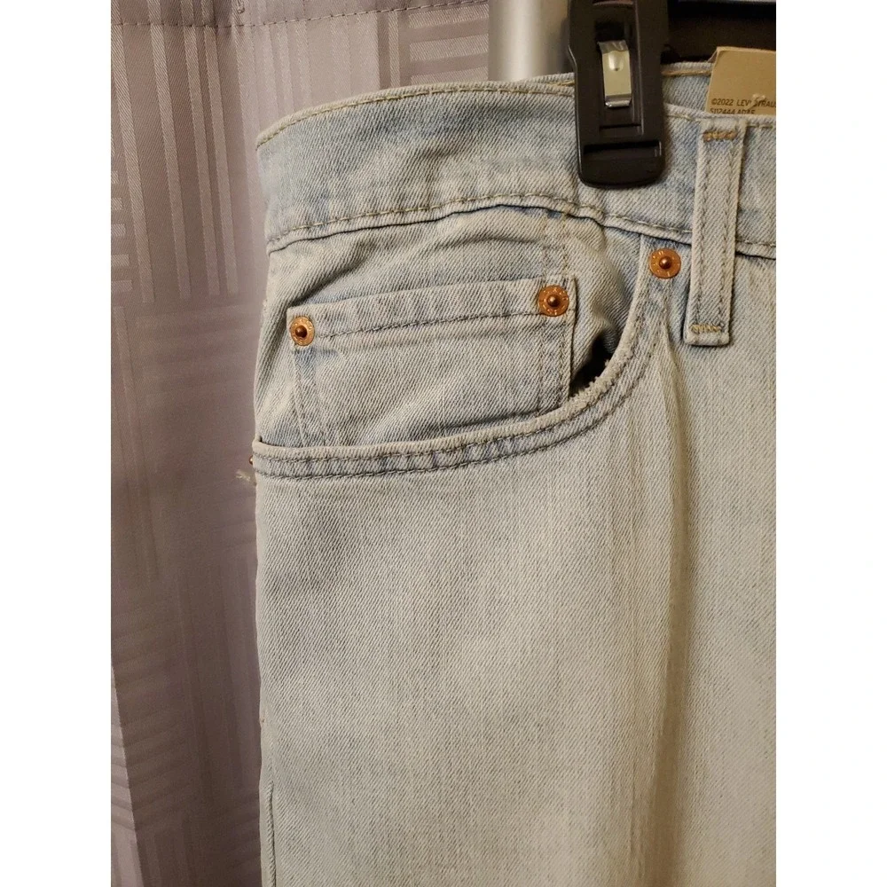 NWT Levis 541 Big & Tall Athletic Taper Distressed Mens Jeans 40X30 Light Denim
